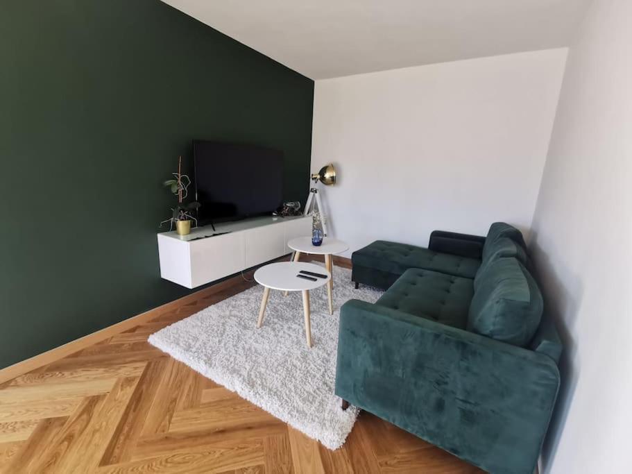 Le Parmelan - Grand Appartement Familial Avec Vue Sur La Montagne Annecy Exterior photo